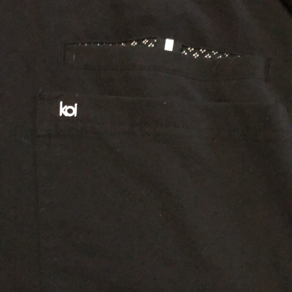 Koi scrub set. Extra small top and petite small bottom - Picture 3 of 5